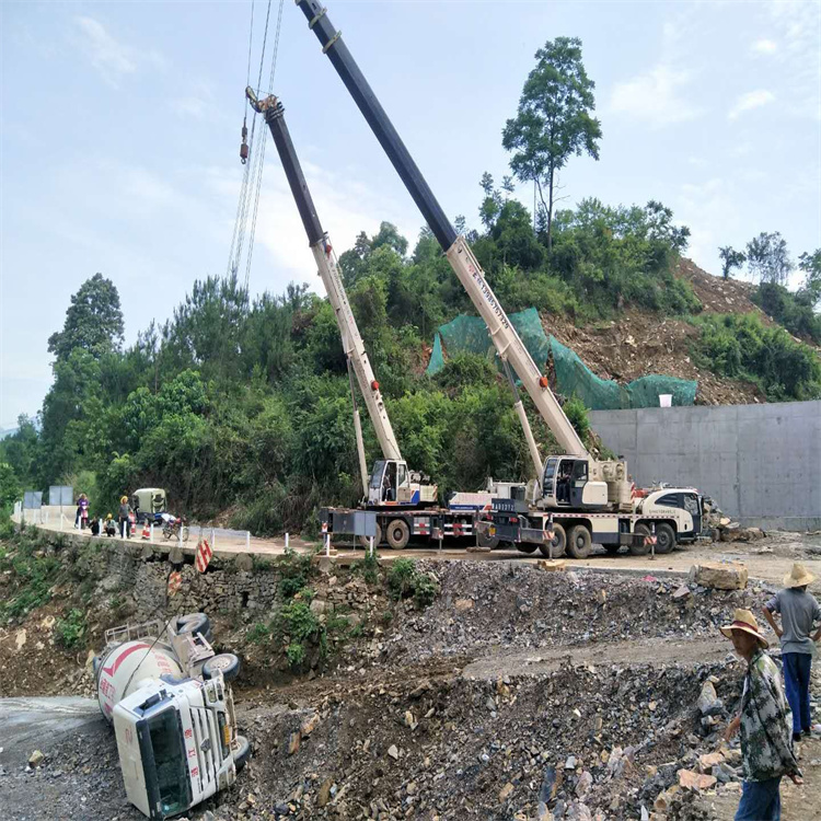成都成都24小时应急道路救援吊装吊装现场实拍